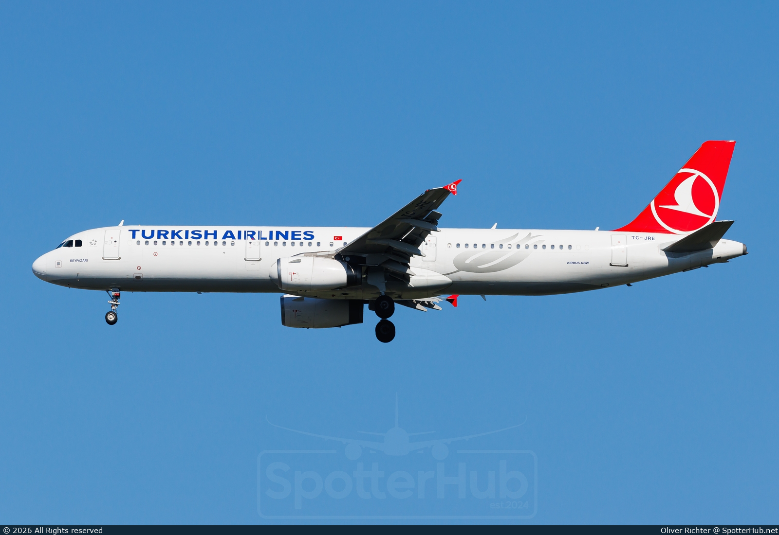 Photo of TC-JRE - Airbus A321-231 operated by Turkish Airlines