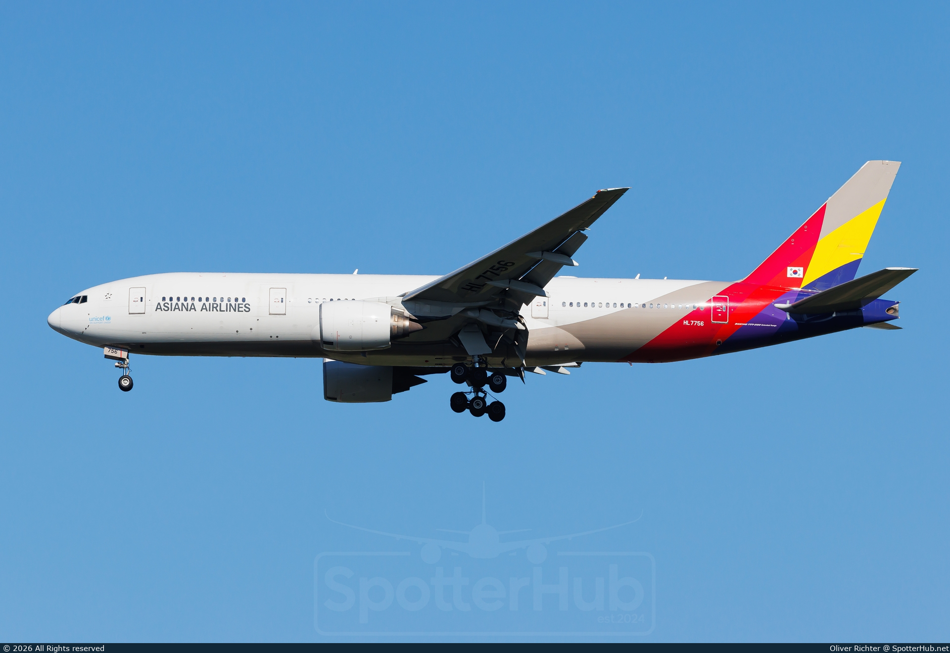 Photo of HL7756 - Boeing 777-28E(ER) operated by Asiana Airlines