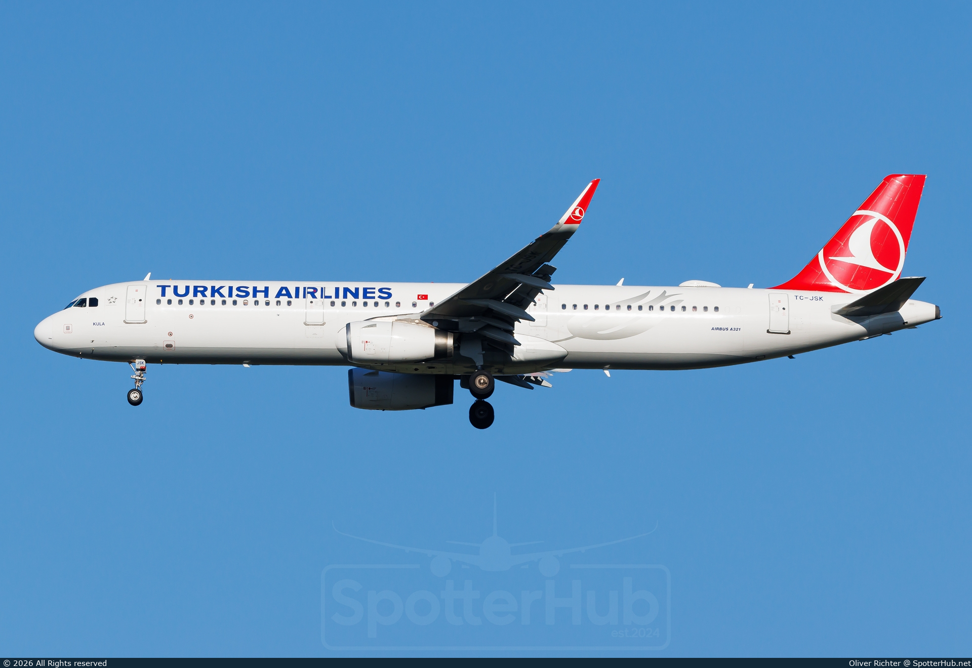 Photo of TC-JSK - Airbus A321-231 operated by Turkish Airlines