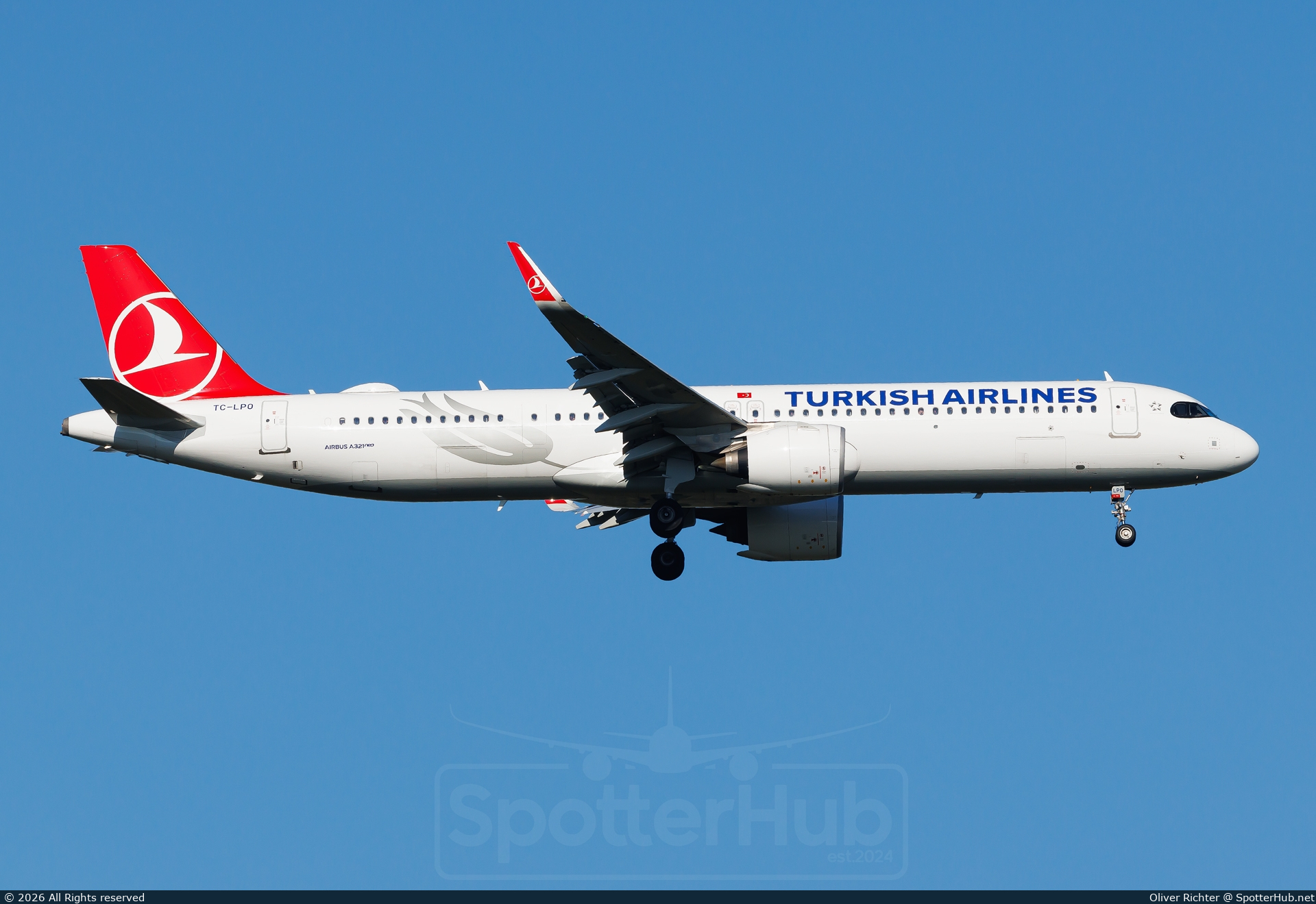 Photo of TC-LPO - Airbus A321-271NX operated by Turkish Airlines