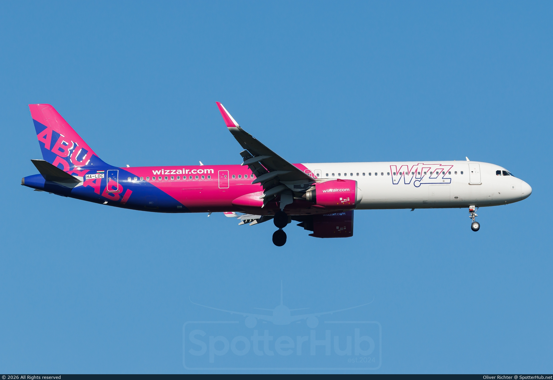 Photo of HA-LDC - Airbus A321-271NX operated by Wizz Air