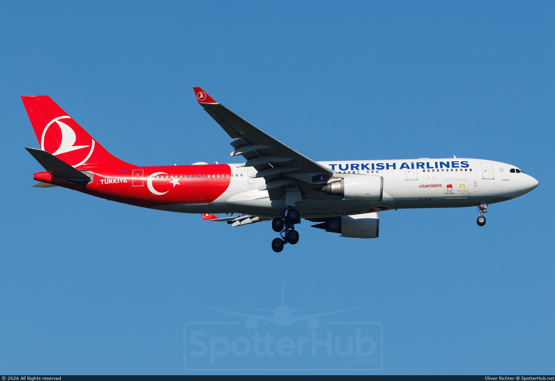 Photo of TC-JNB - Airbus A330-203 operated by Turkish Airlines