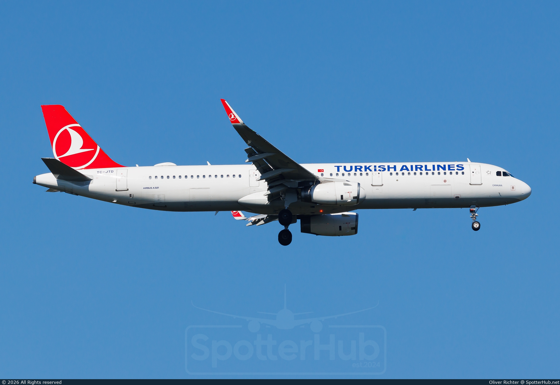 Photo of TC-JTD - Airbus A321-231 operated by Turkish Airlines