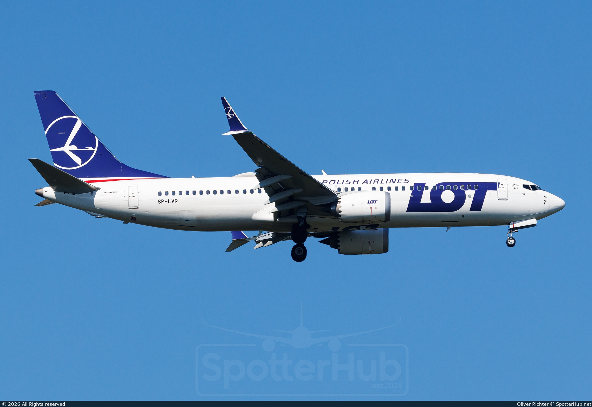 Photo of SP-LVR - Boeing 737 MAX 8 operated by LOT Polish Airlines