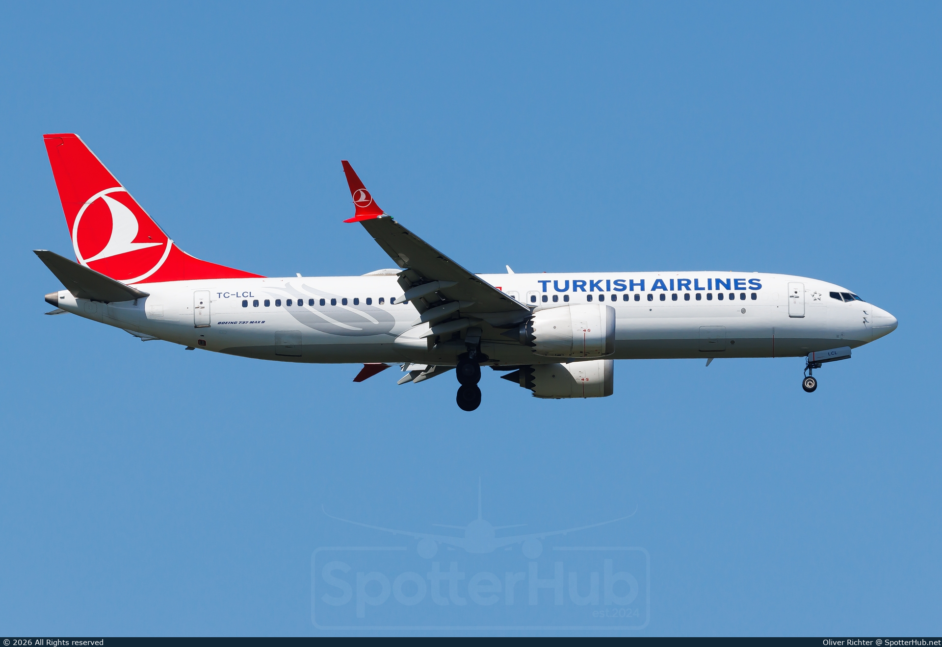 Photo of TC-LCL - Boeing 737 MAX 8 operated by Turkish Airlines
