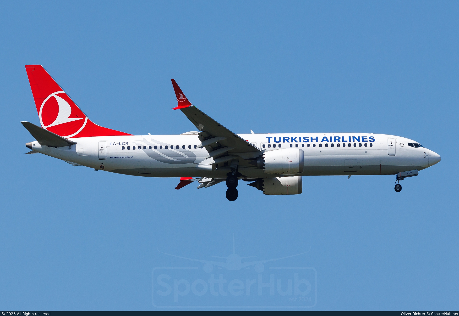 Photo of TC-LCR - Boeing 737 MAX 8 operated by Turkish Airlines