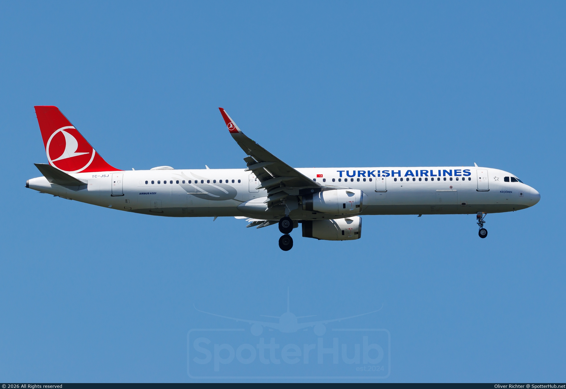 Photo of TC-JSJ - Airbus A321-231 operated by Turkish Airlines