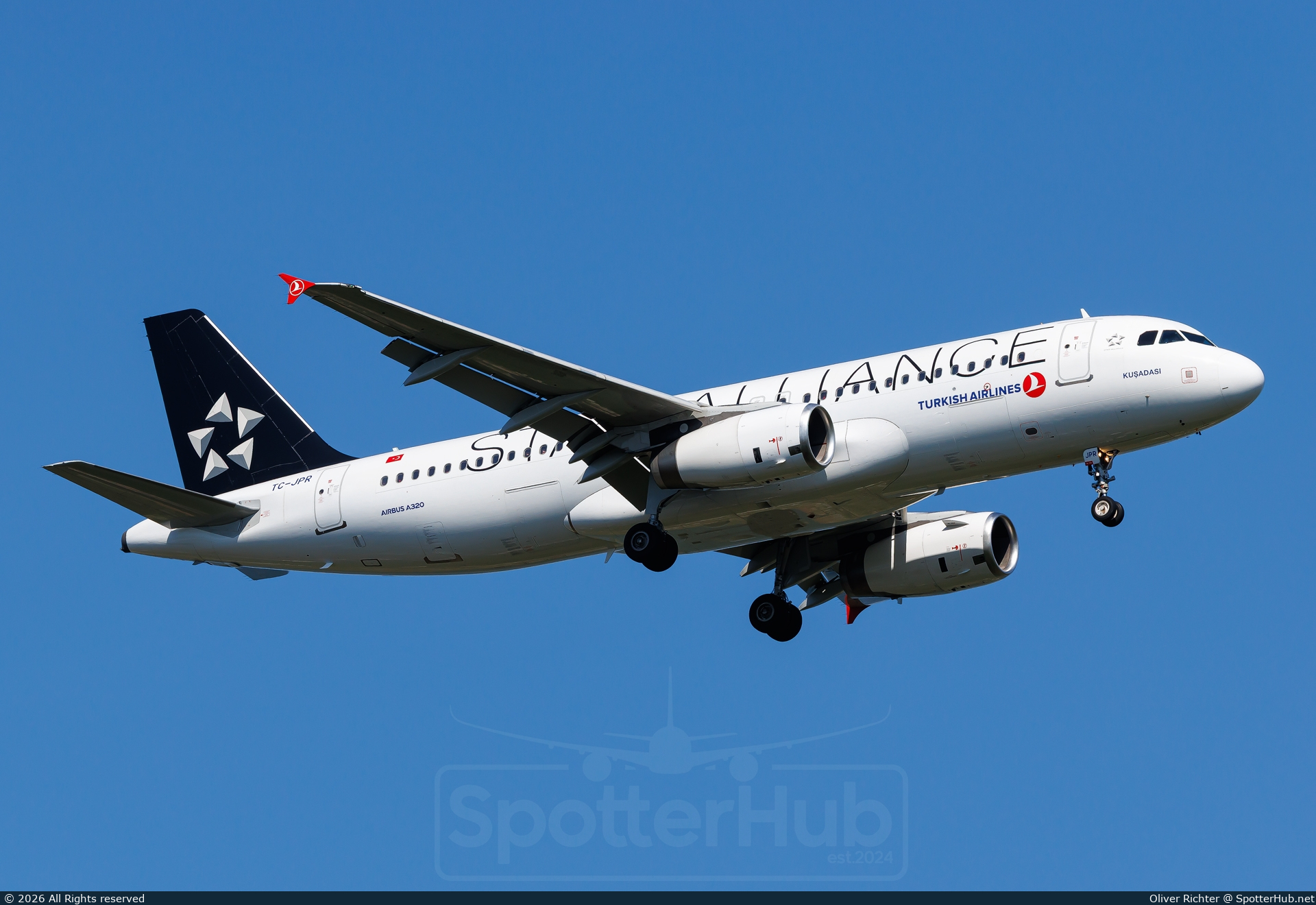 Photo of TC-JPR - Airbus A320-232 operated by Turkish Airlines