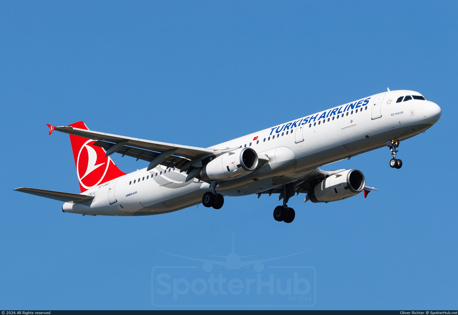 Photo of TC-JSD - Airbus A321-231 operated by Turkish Airlines