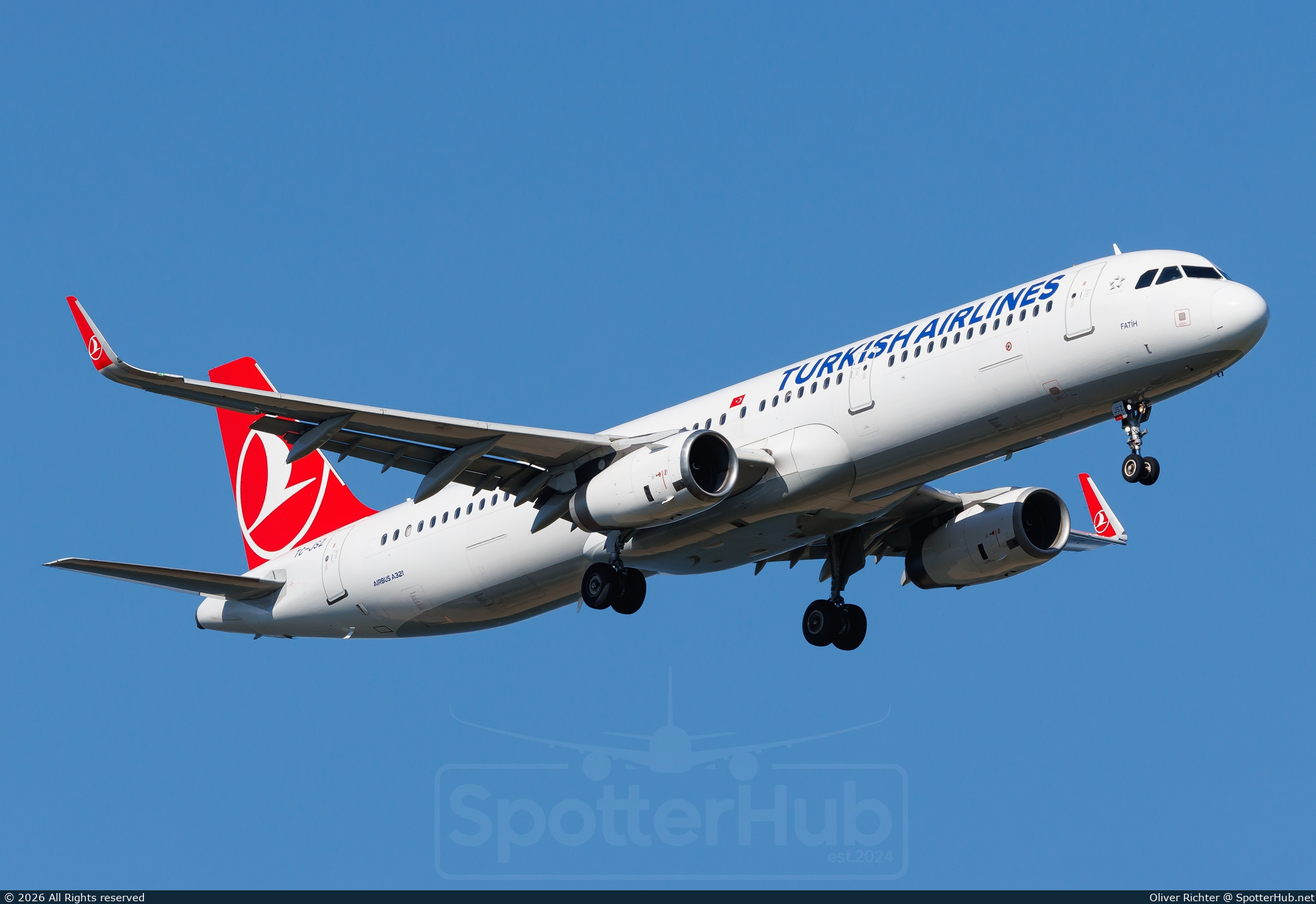 Photo of TC-JSZ - Airbus A321-231 operated by Turkish Airlines