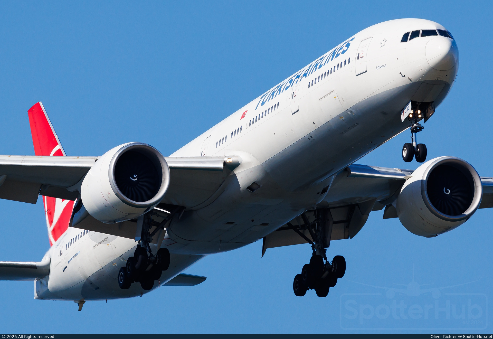 Photo of TC-JJO - Boeing 777-3F2(ER) operated by Turkish Airlines