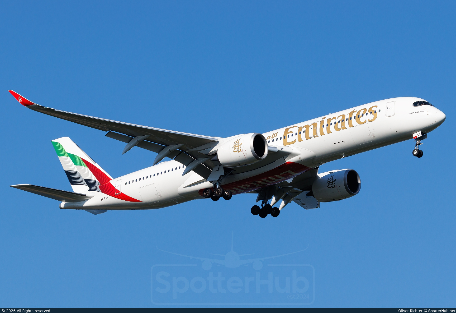 Photo of A6-EXO - Airbus A350-941 operated by Emirates