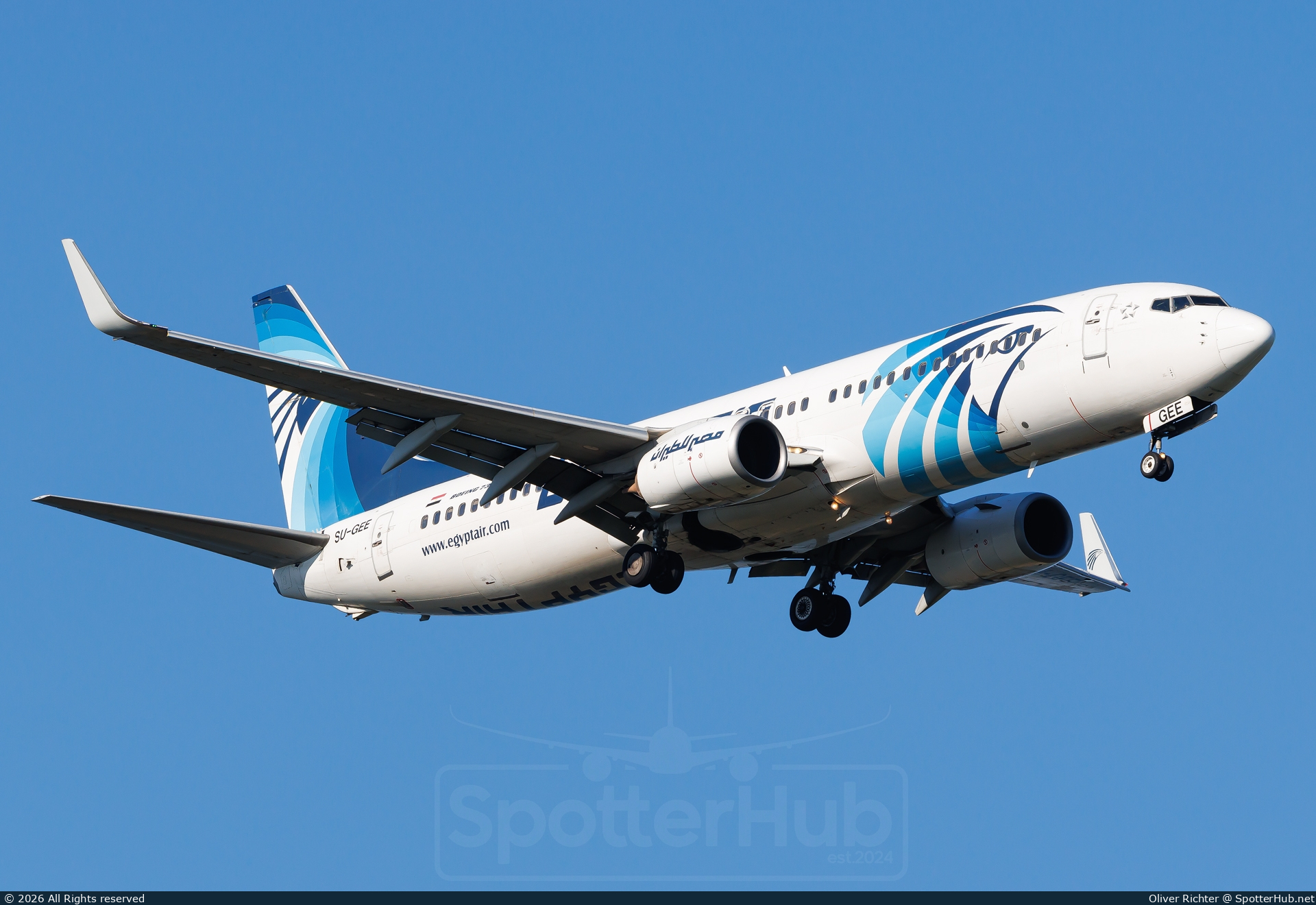 Photo of SU-GEE - Boeing 737-866 operated by Egyptair