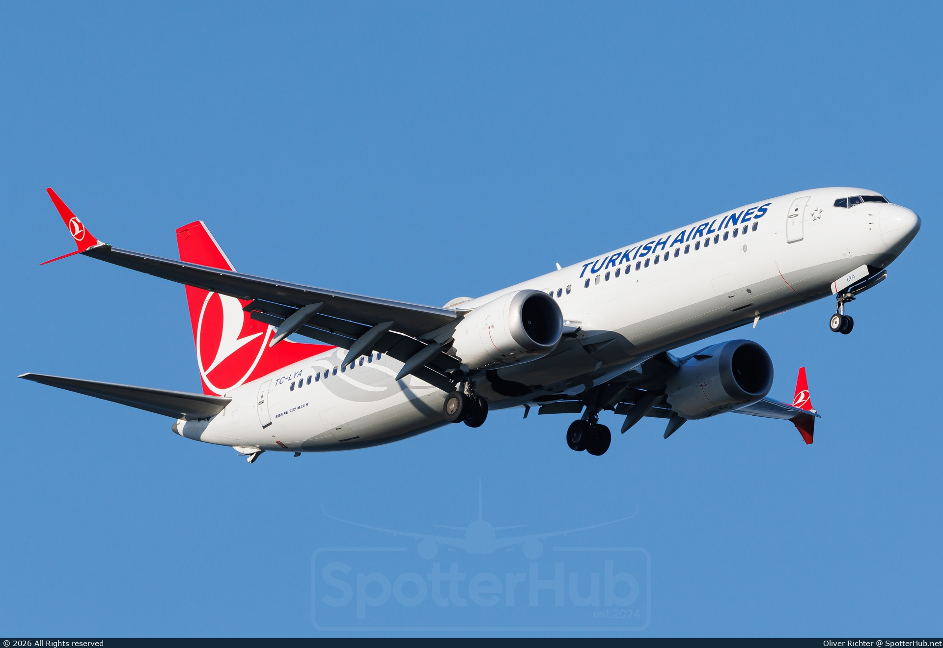 Photo of TC-LYA - Boeing 737 MAX 9 operated by Turkish Airlines