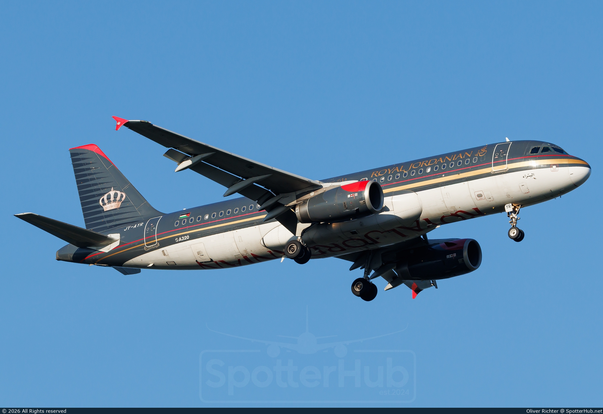 Photo of JY-AYR - Airbus A320-232 operated by Royal Jordanian Airlines