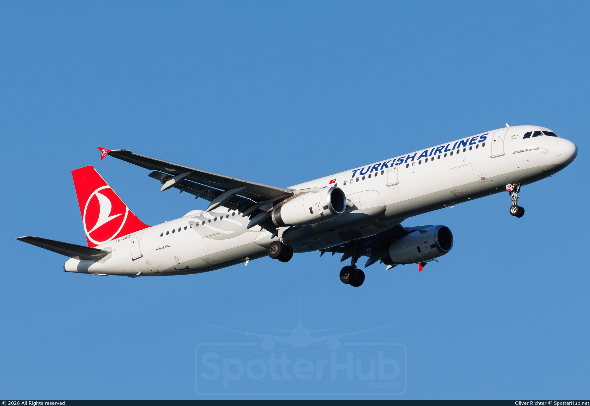Photo of TC-JRM - Airbus A321-231 operated by Turkish Airlines