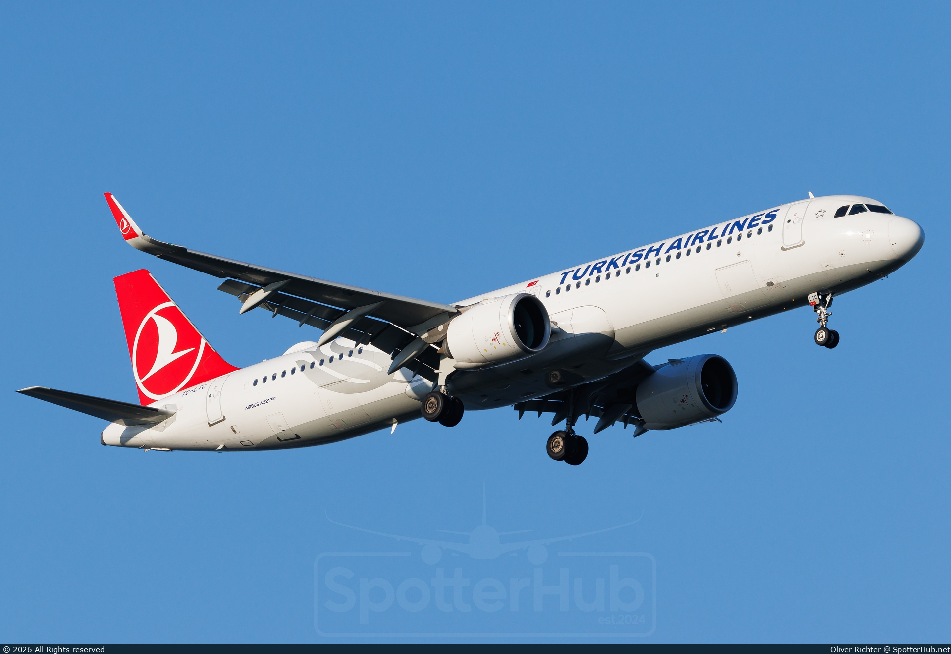 Photo of TC-LTC - Airbus A321-271NX operated by Turkish Airlines