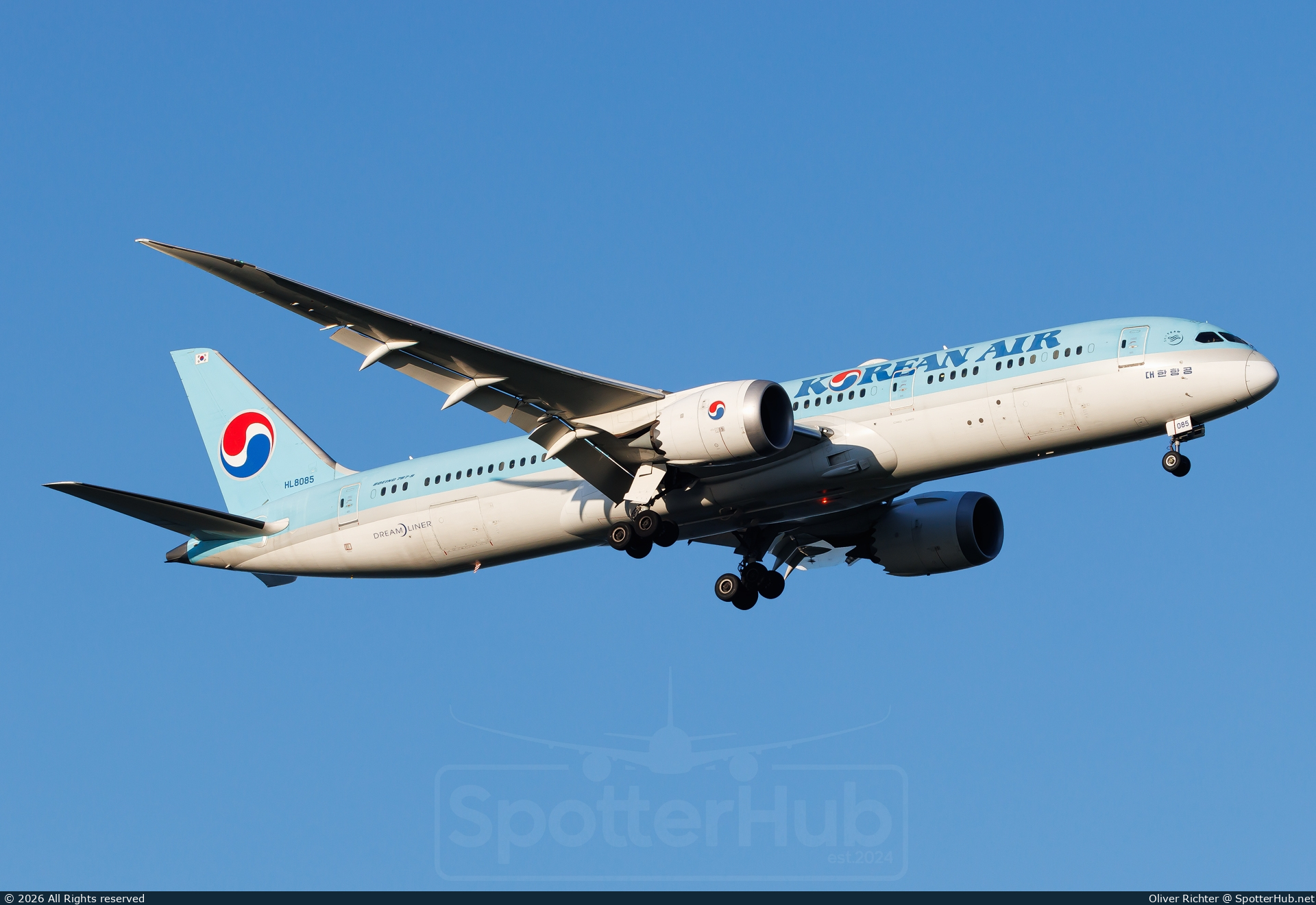 Photo of HL8085 - Boeing 787-9 Dreamliner operated by Korean Air
