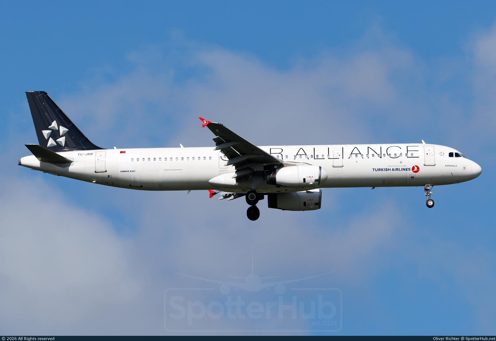 Photo of TC-JRB - Airbus A321-231 operated by Turkish Airlines