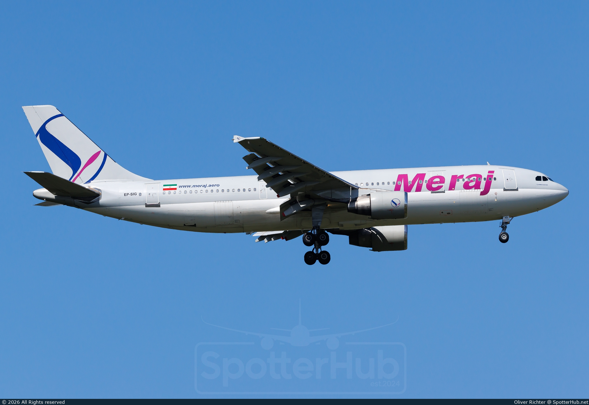 Photo of EP-SIG - Airbus A300B4-622R operated by Meraj Airlines
