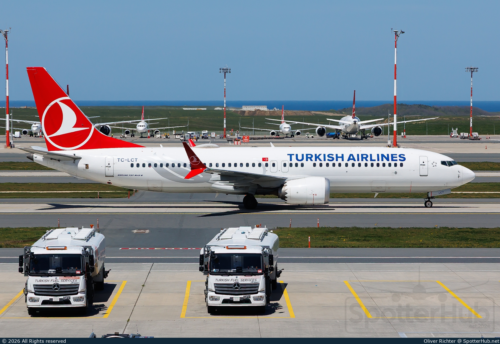 Photo of TC-LCT - Boeing 737 MAX 8 operated by Turkish Airlines