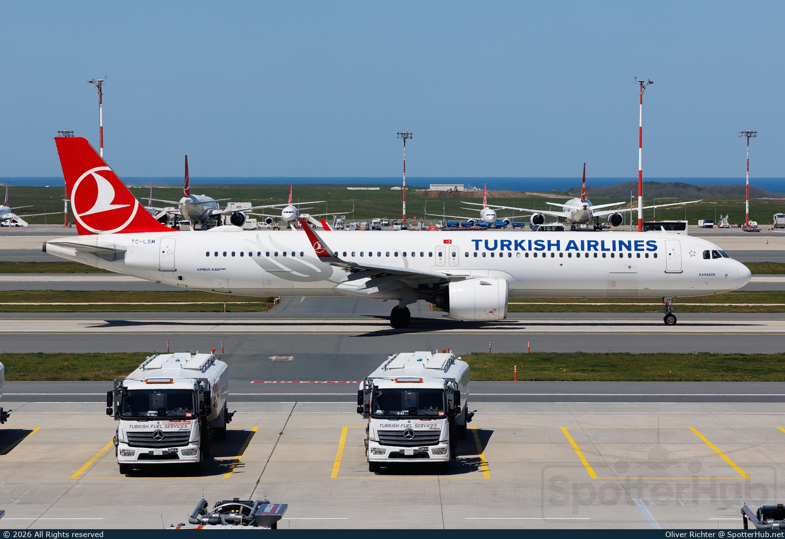 Photo of TC-LSM - Airbus A321-271NX operated by Turkish Airlines