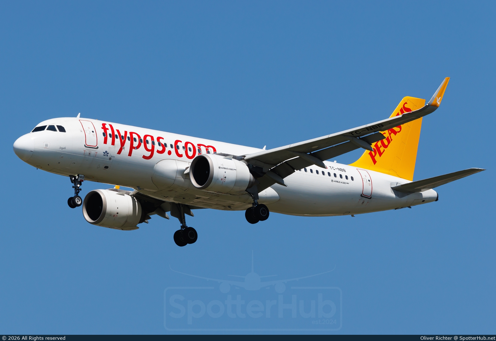 Photo of TC-NBB - Airbus A320-251N operated by Pegasus Airlines