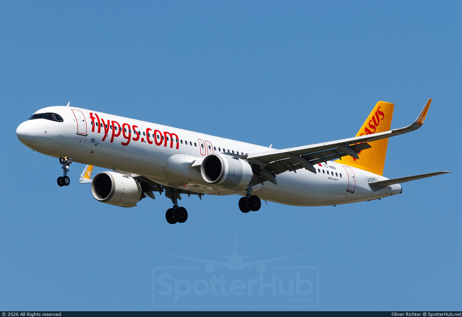 Photo of TC-RBD - Airbus A321-251NX operated by Pegasus Airlines
