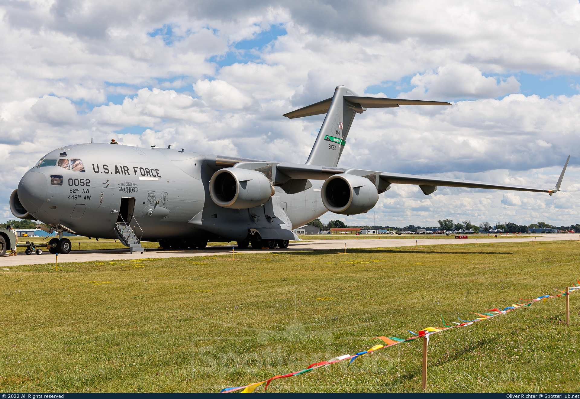 Photo of 98-0052 - Boeing C-17A Globemaster III operated by US Air Force