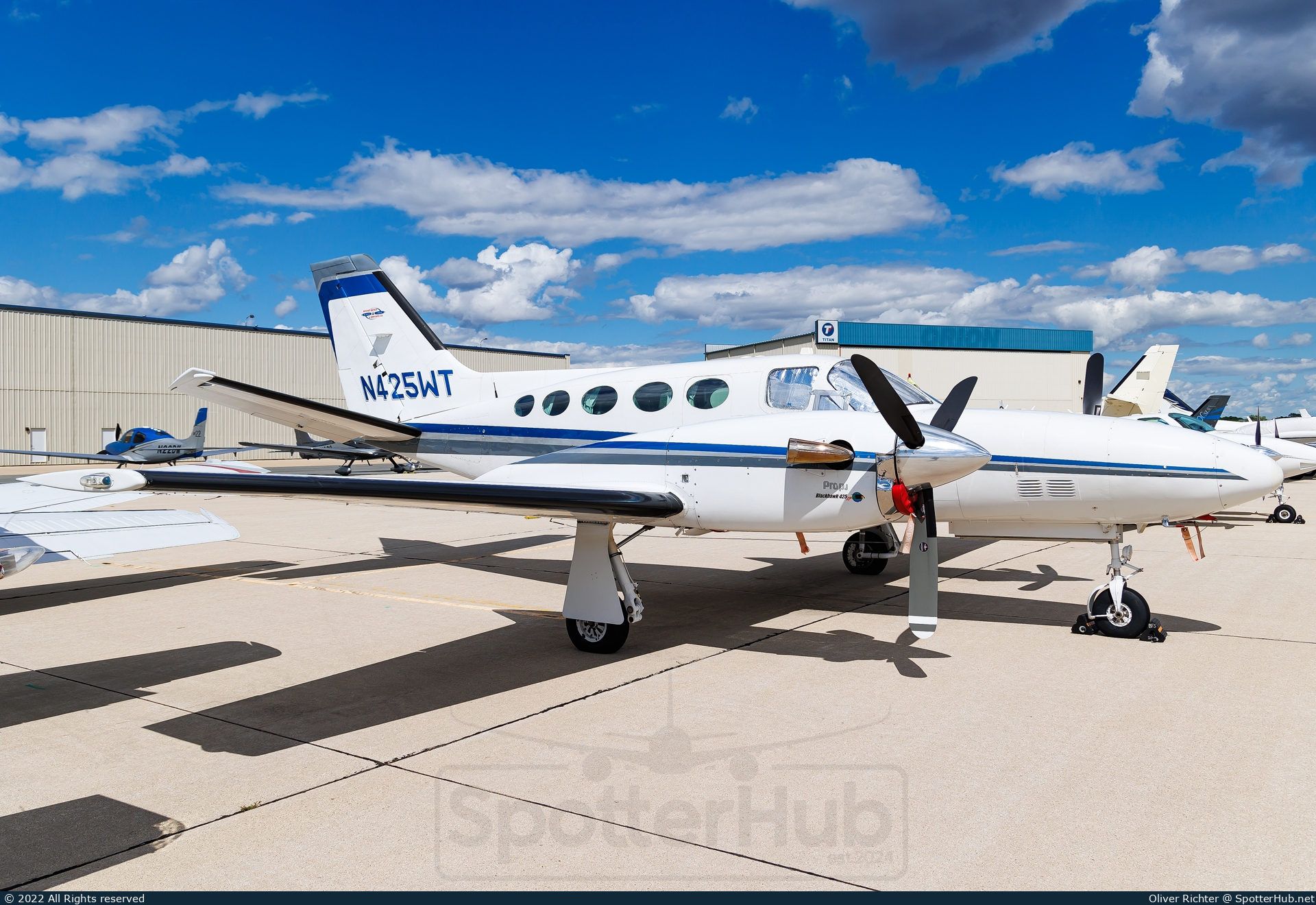Photo of N425WT - Cessna 425 Conquest I operated by Private