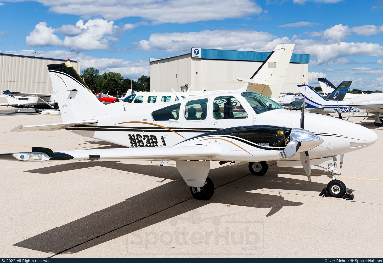 Photo of N63RJ - Beechcraft 95-B55 Baron operated by Private
