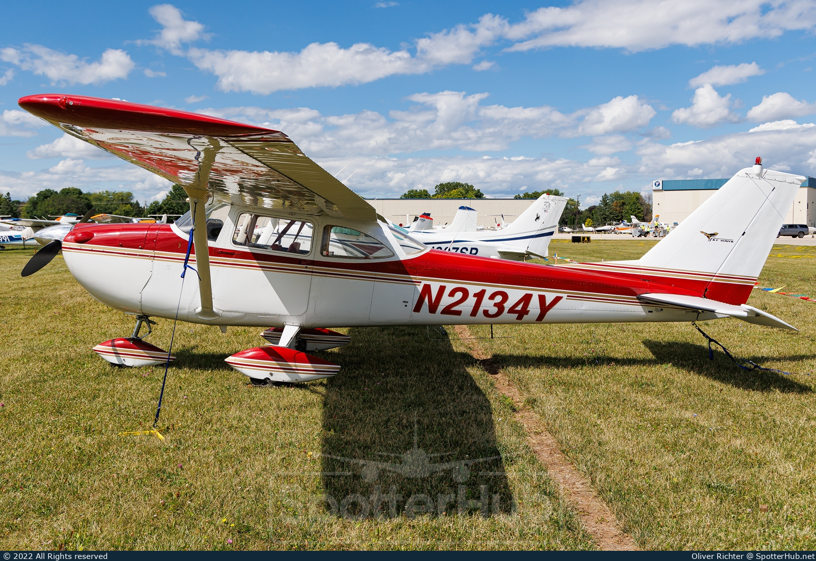 Photo of N2134Y - Cessna 172D Skyhawk operated by Hi-Line Flying Club