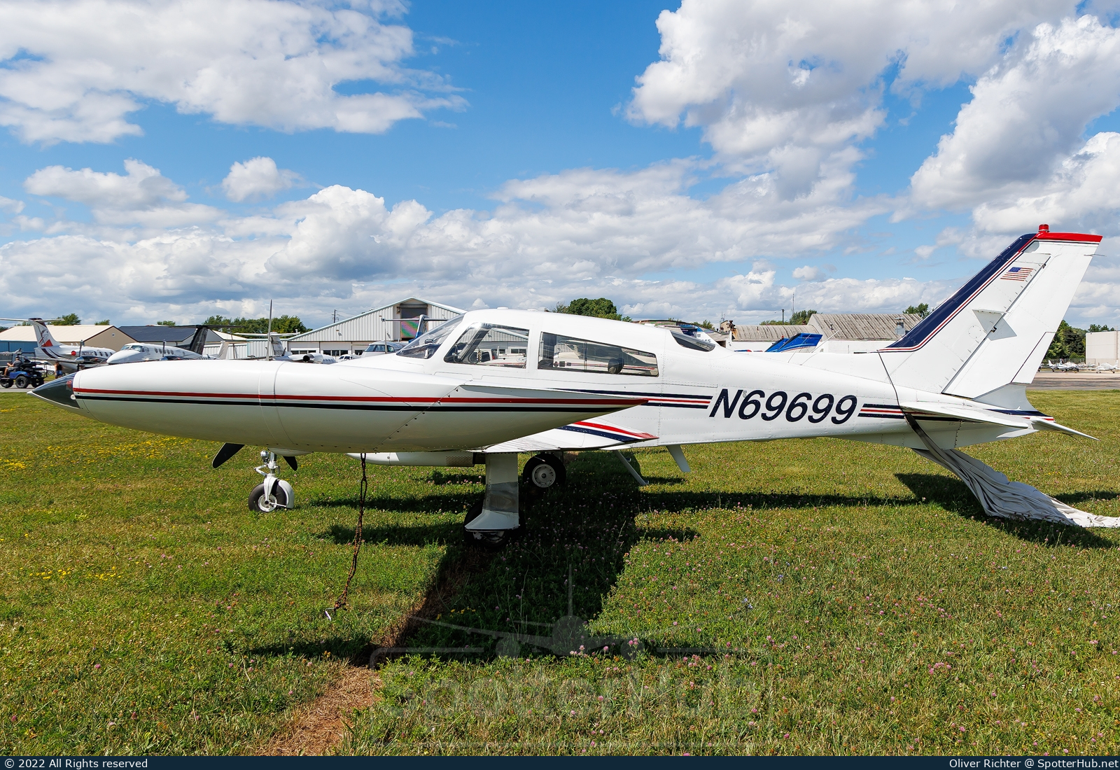 Photo of N69699 - Cessna 310Q operated by Private