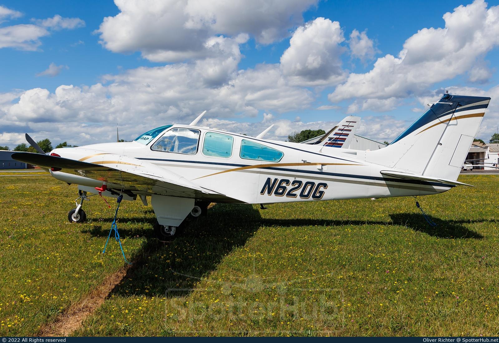 Photo of N620G - Beechcraft 95-B55 Baron operated by Private