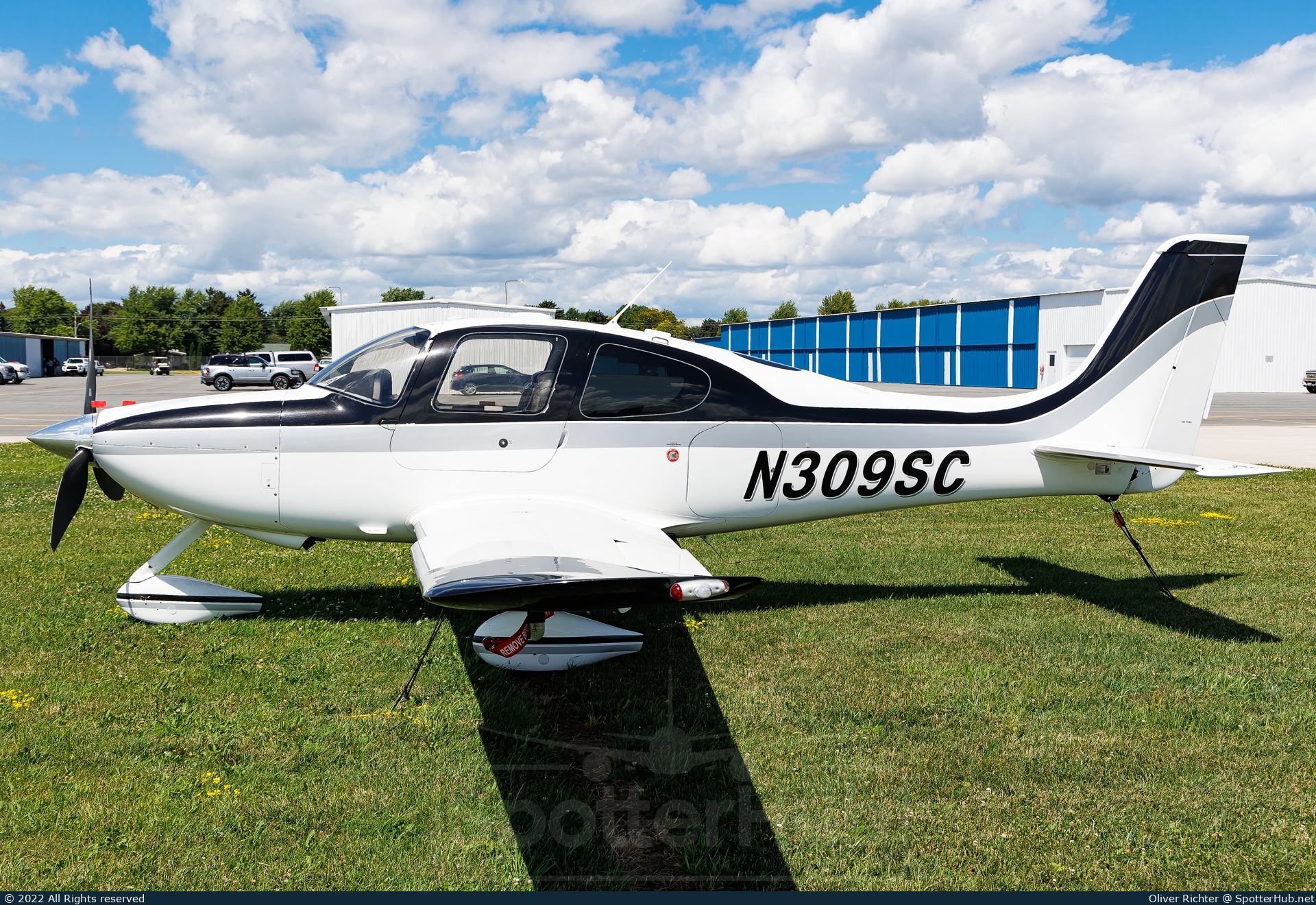 Photo of N309SC - Cirrus SR22 G2 operated by Private
