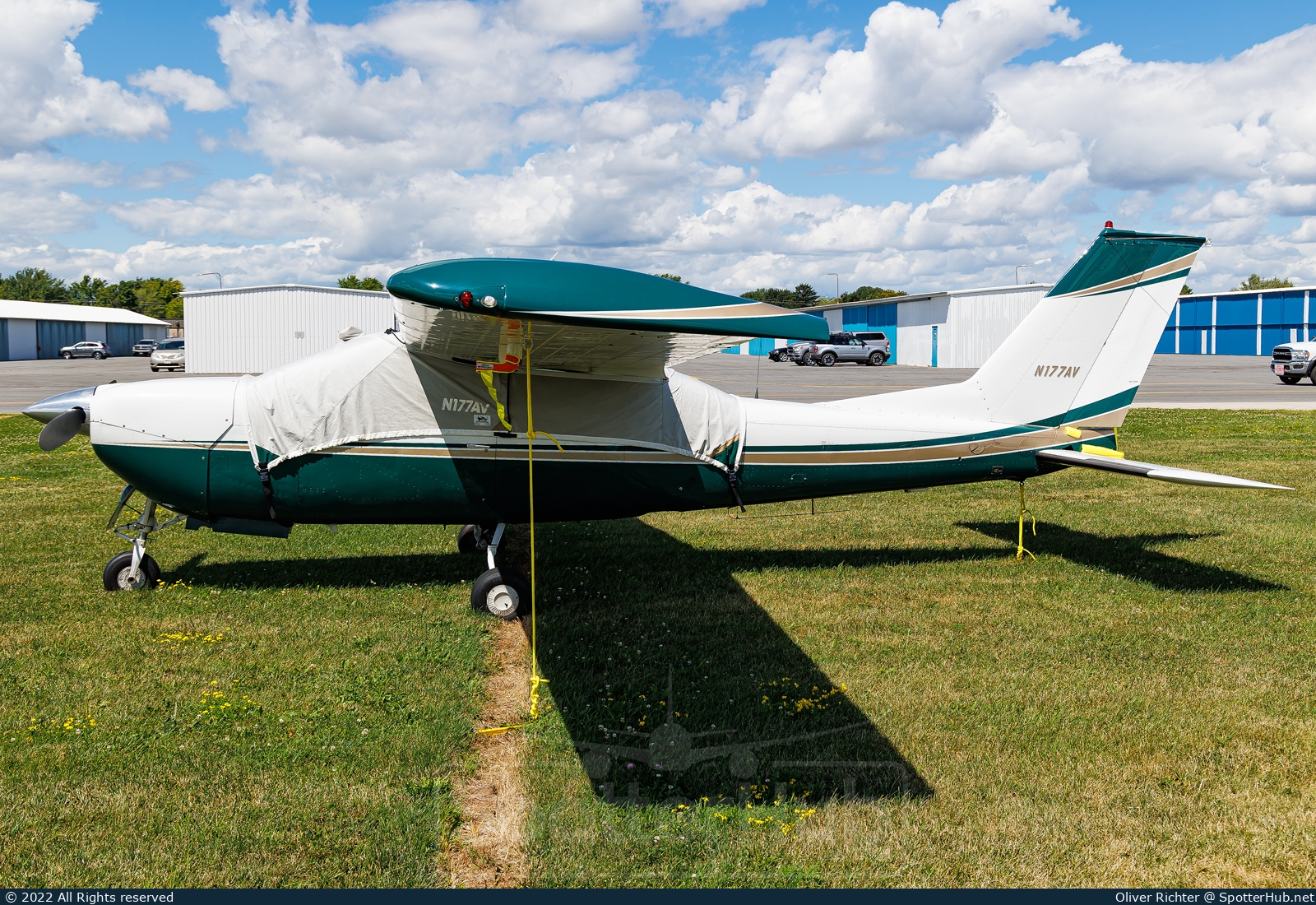 Photo of N177AV - Cessna 177RG Cardinal RG II operated by Private