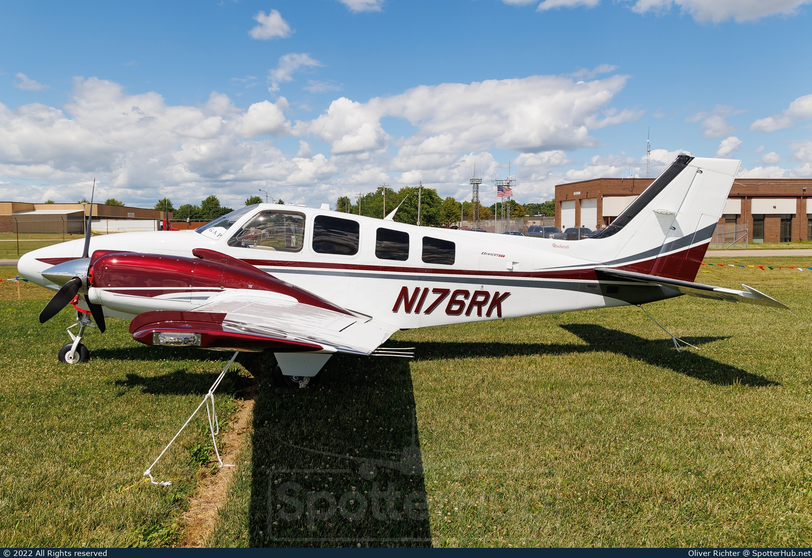 Photo of N176RK - Beechcraft G58 Baron operated by Private