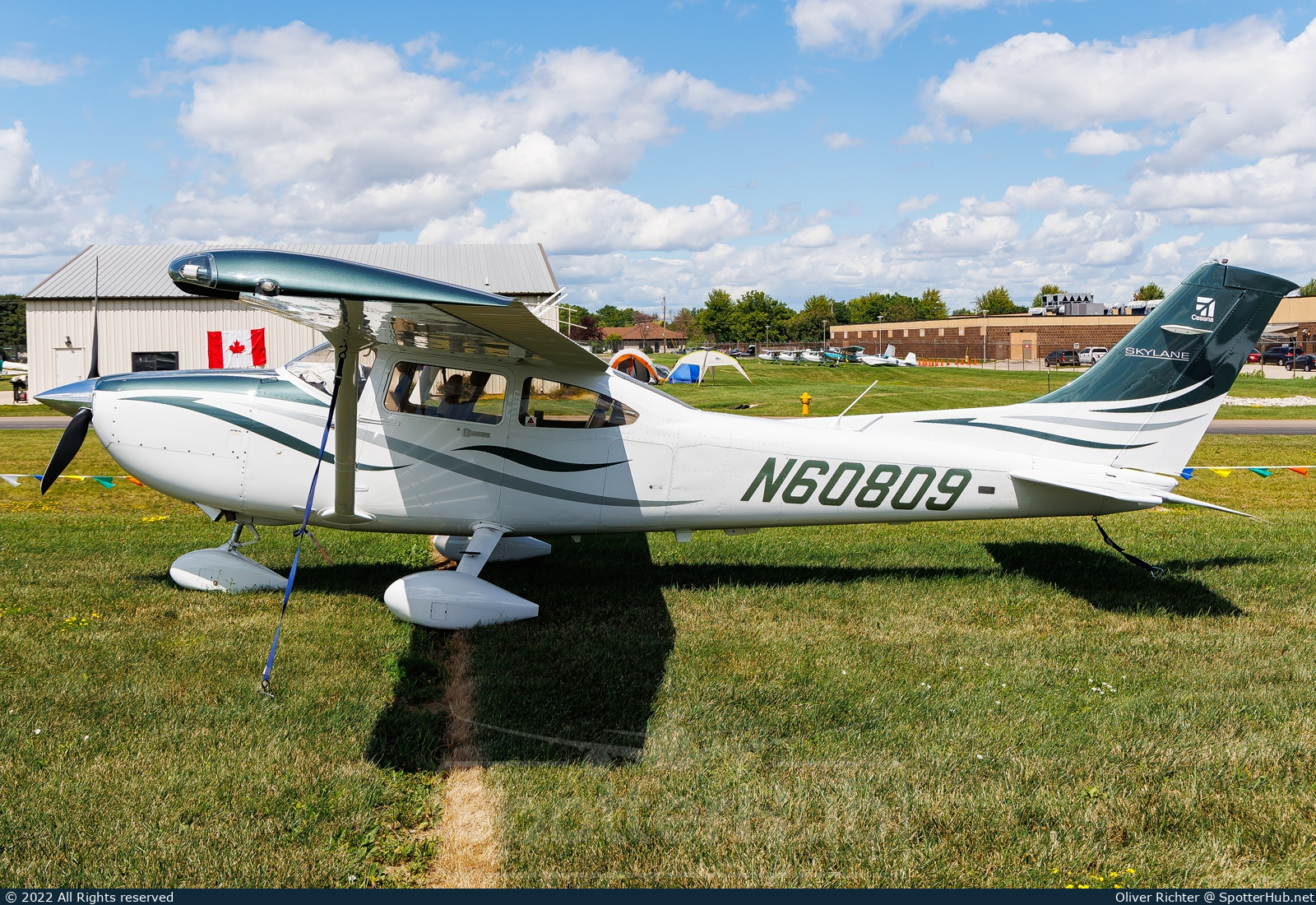 Photo of N60809 - Cessna 182T Skylane operated by Private