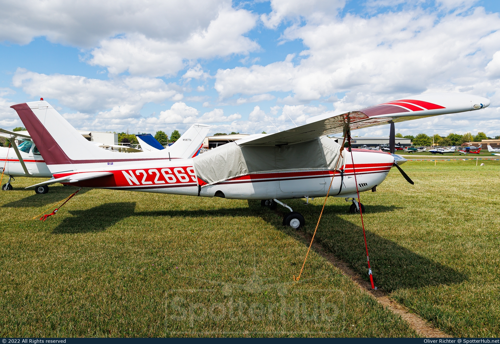 Photo of N22669 - Cessna 182T Skylane operated by Private