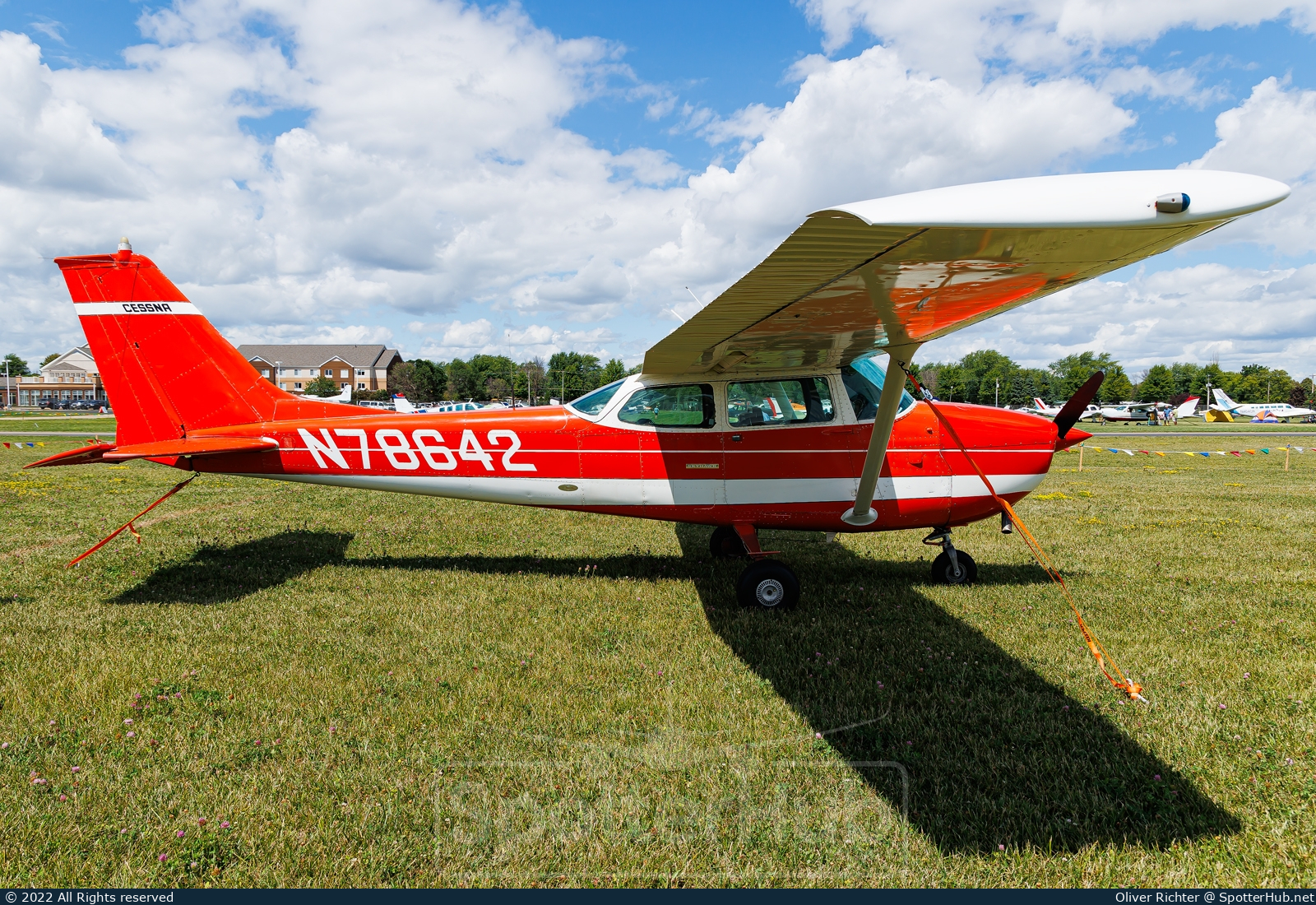 Photo of N78642 - Cessna 172K Skyhawk operated by Private