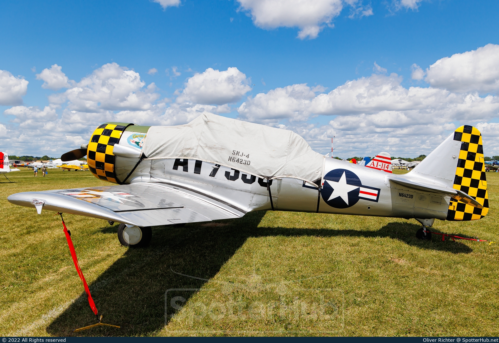 Photo of N6423D - North American SNJ-4 Texan operated by Tennessee Flying Machines