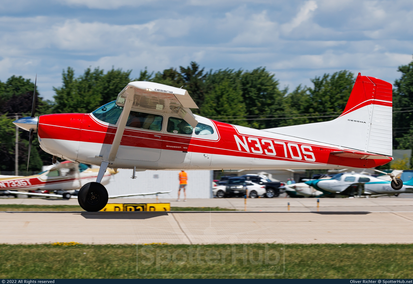 Photo of N3370S - Cessna A185F Skywagon operated by Private