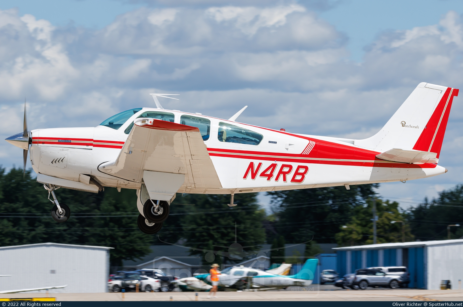 Photo of N4RB - Beechcraft F33A Bonanza operated by Flying Country Club