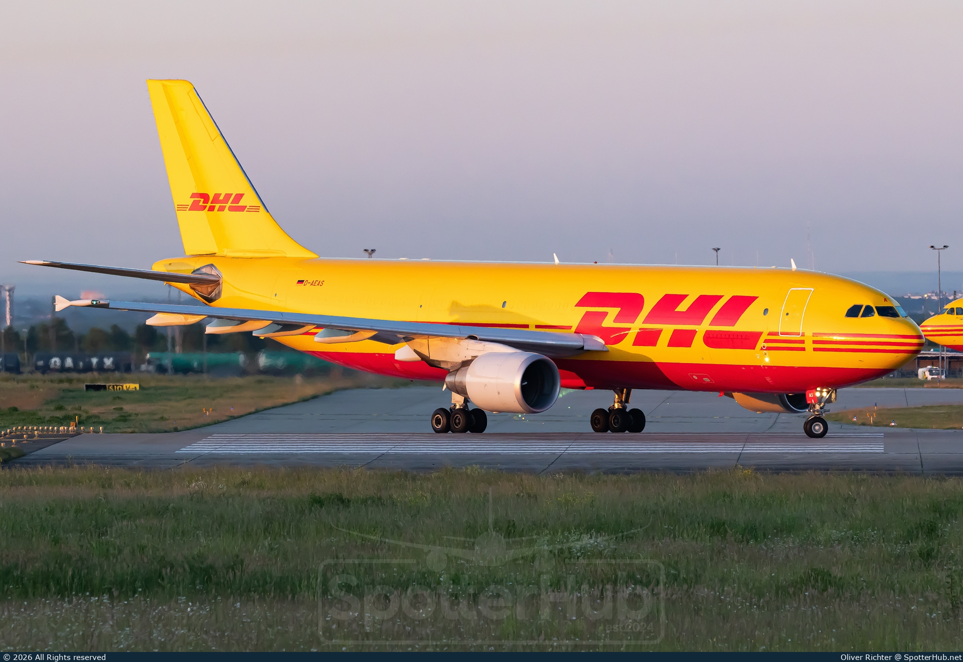 Photo of D-AEAS - Airbus A300B4-622R(F) operated by European Air Transport