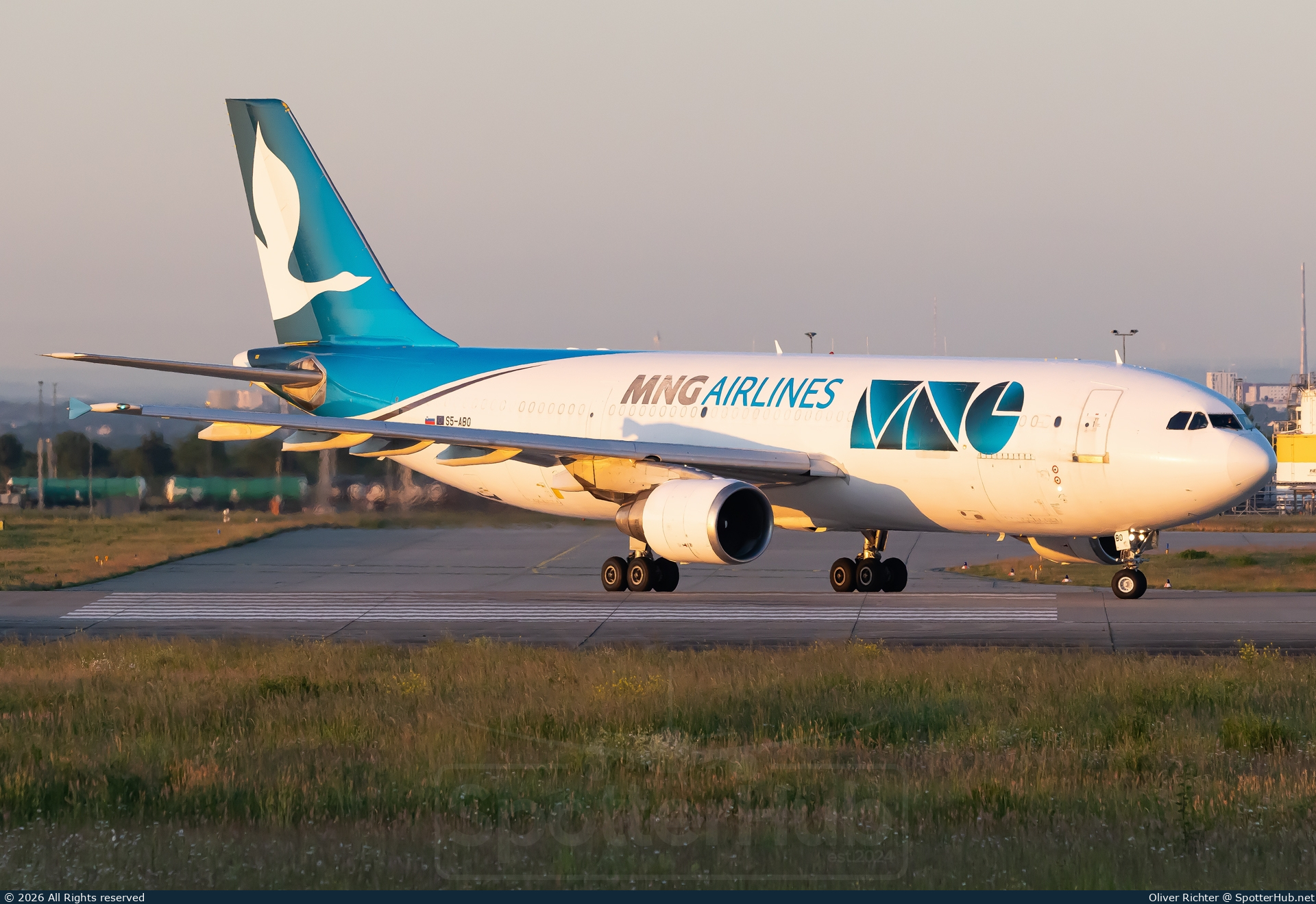 Photo of S5-ABO - Airbus A300B4-622R(F) operated by MNG Airlines (opb Solinair)