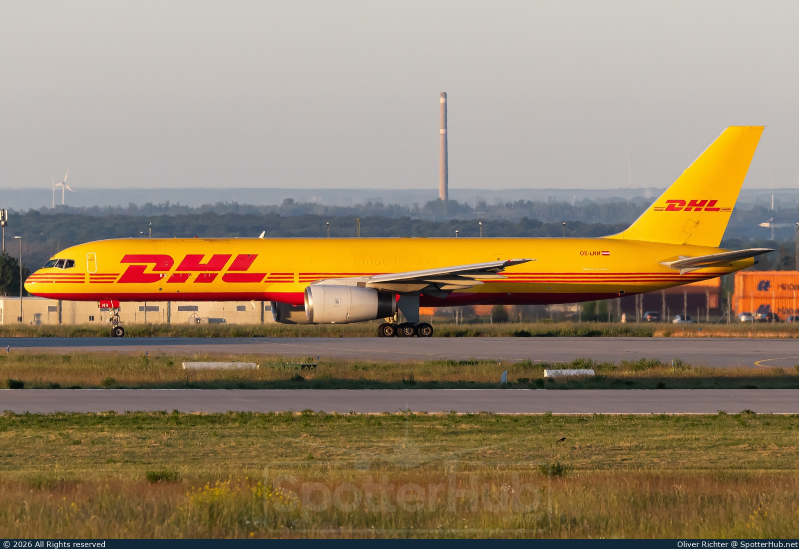Photo of OE-LNH - Boeing 757-236(PCF) operated by DHL Air Austria