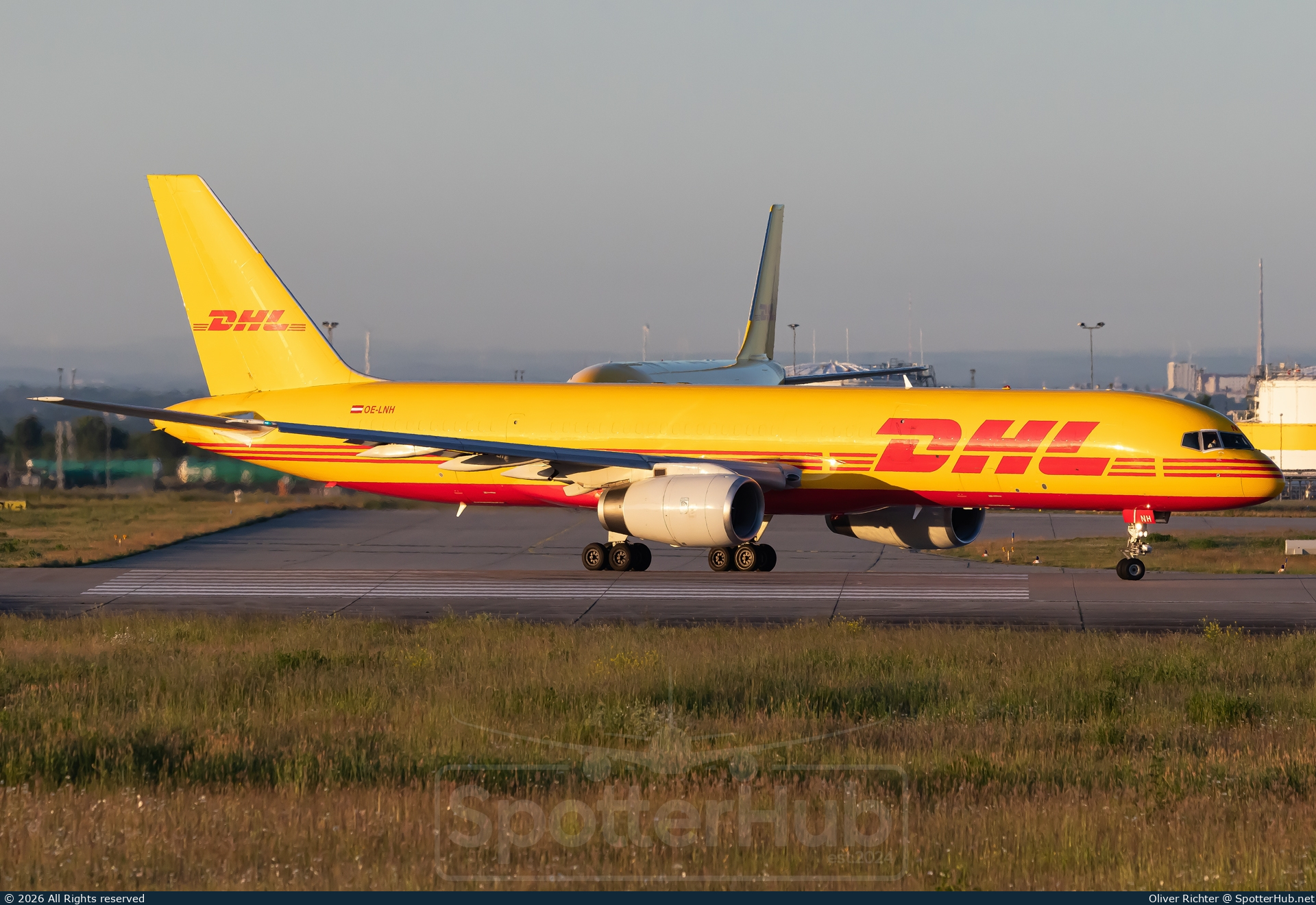 Photo of OE-LNH - Boeing 757-236(PCF) operated by DHL Air Austria