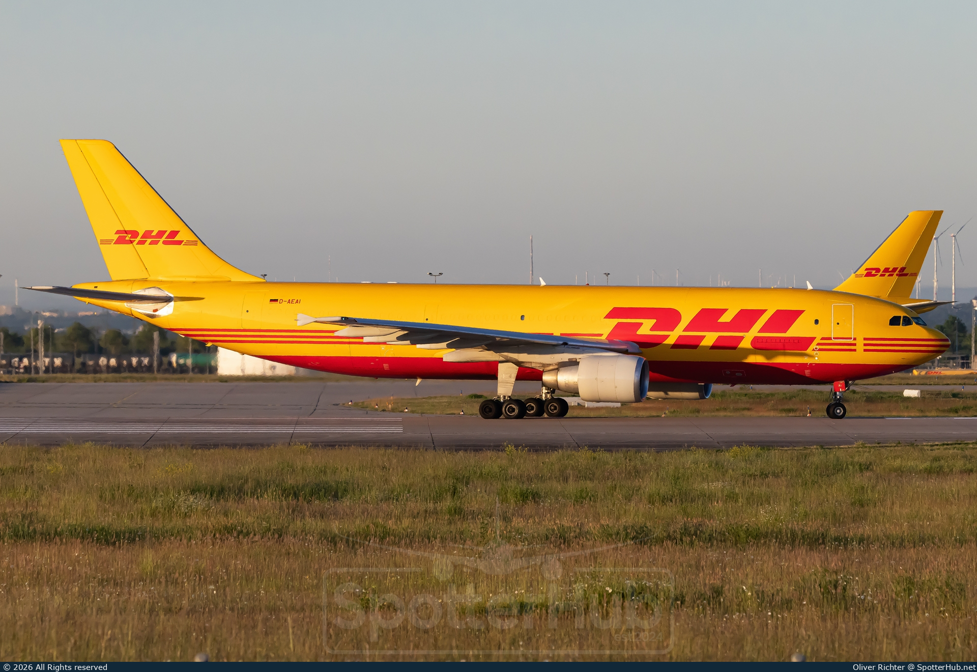 Photo of D-AEAI - Airbus A300B4-622R(F) operated by European Air Transport