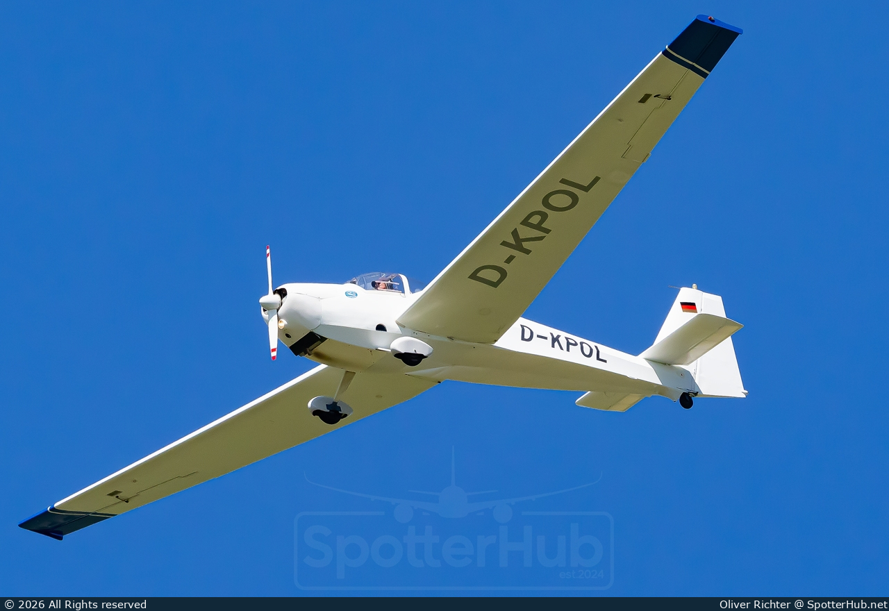 Photo of D-KPOL - Scheibe SF 25C Falke 2000 operated by Fliegerclub Hugo Junkers