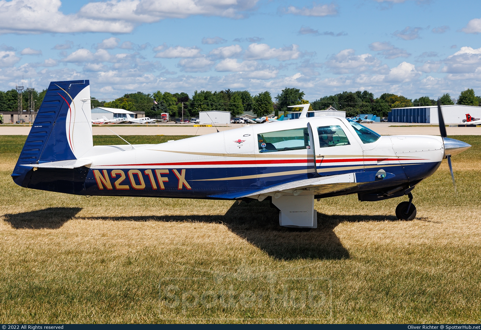 Photo of N201FX - Mooney M20J 201 operated by Private